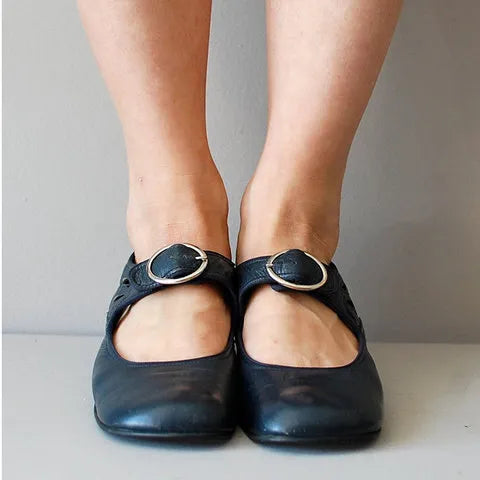 Rosalé | Zapatos Retro Franceses con Hebilla y Tacón Estable