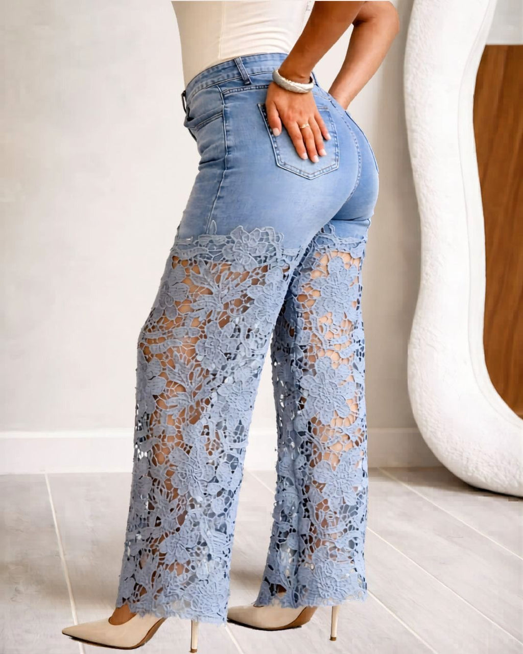 Pantalones Palazzo Regina de encaje macramé: elásticos, 100 % fabricados en Italia, con efecto push-up que realzan los glúteos, disimulan las imperfecciones y realzan la silueta sin apretar.