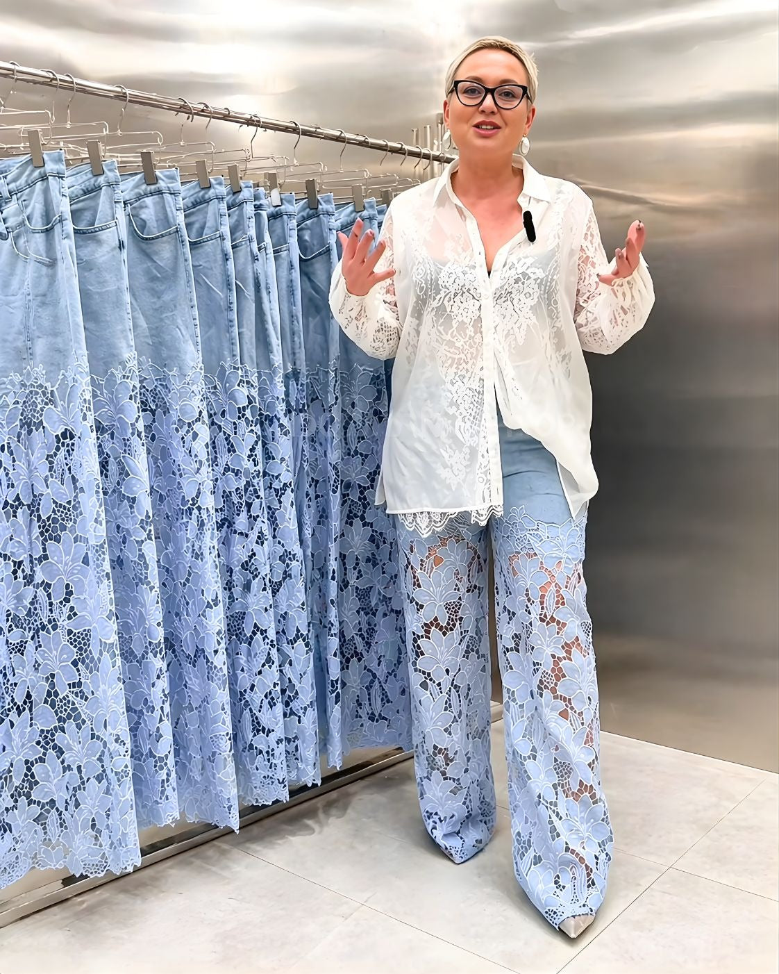 Pantalones Palazzo Regina de encaje macramé: elásticos, 100 % fabricados en Italia, con efecto push-up que realzan los glúteos, disimulan las imperfecciones y realzan la silueta sin apretar.