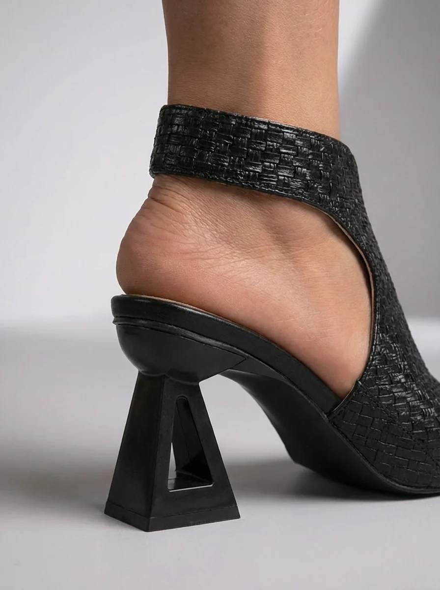 Zapatos de tacón Aura Sculpted Weave  La elegancia se une a la máxima comodidad
